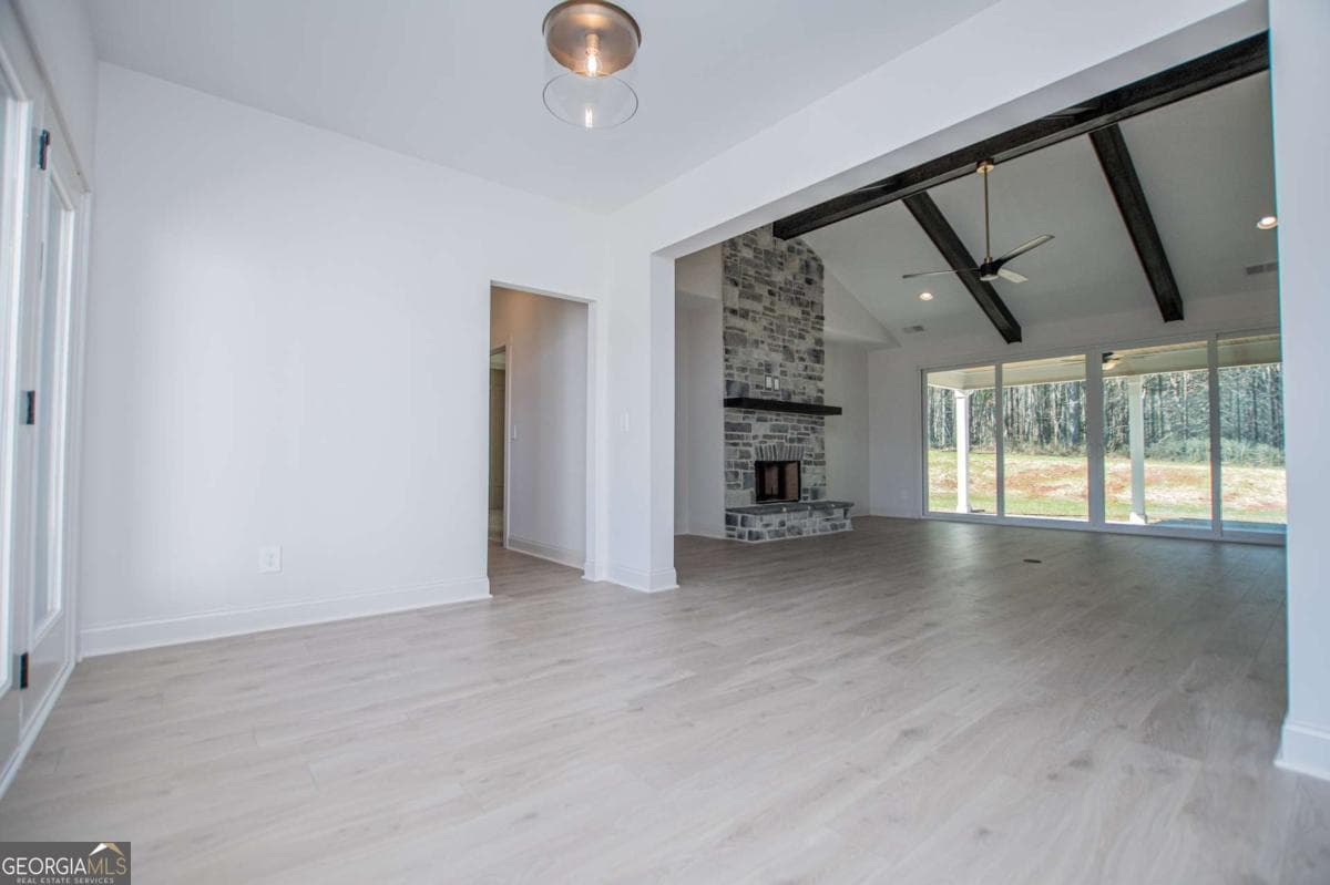 5 bedroom, 4 bathroom, 3,859 sq ft single family residence for sale at 103 Red Oak Lane, Carrollton, GA 30116 — photo 5