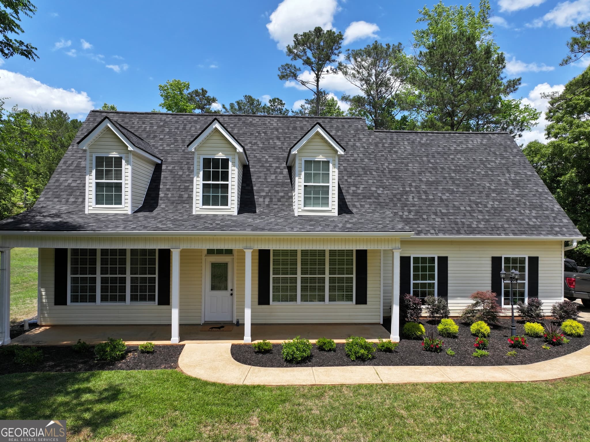 3 bedroom, 2.5 bathroom, 1,962 sq ft single family residence sold at 1358 Glass Bridge Road, Lagrange, GA 30240