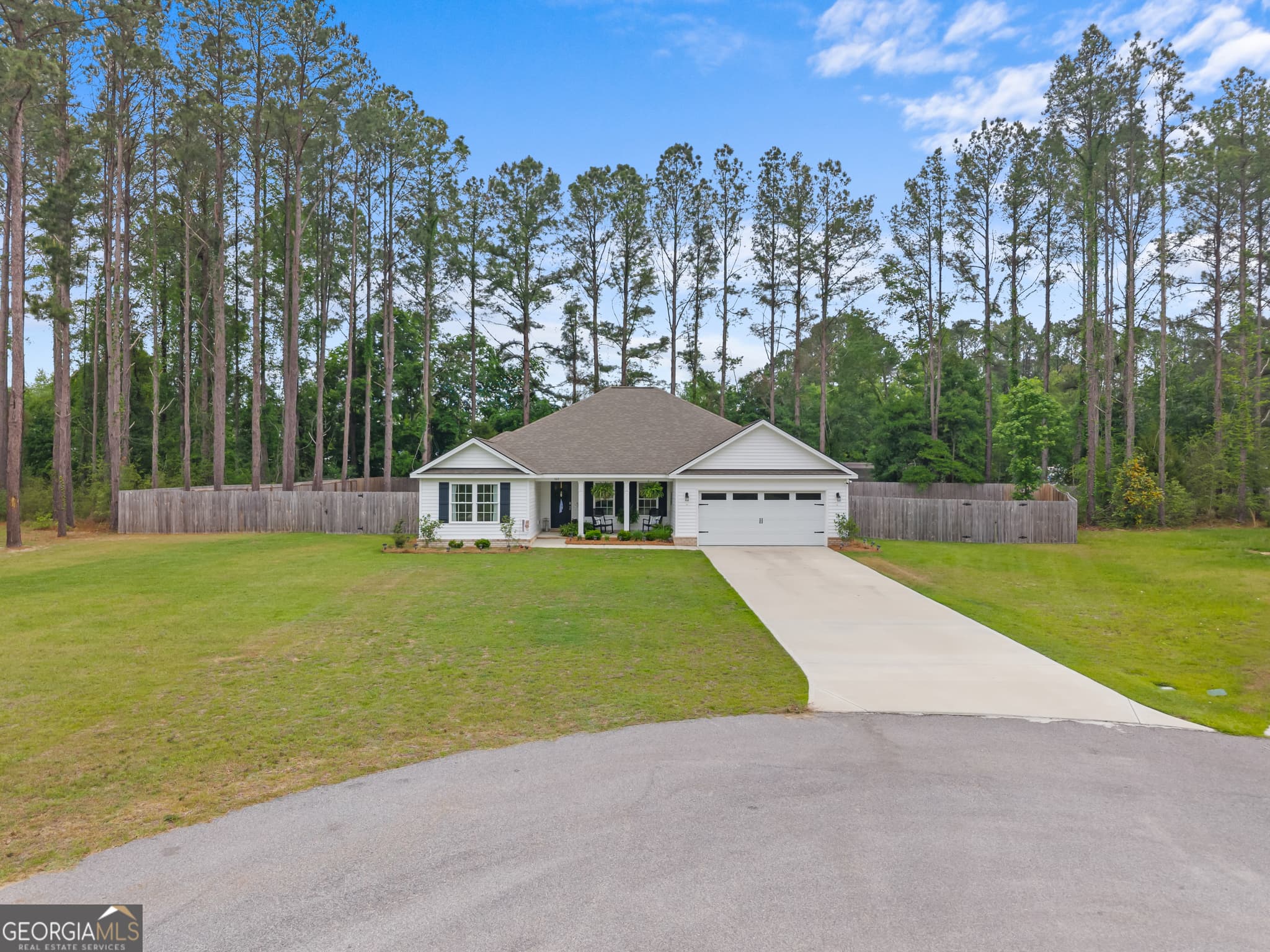 4 bedroom, 2 bathroom, 1,938 sq ft single family residence for sale at 343 Tallulah Bend, Ellabell, GA 31308 — photo 5