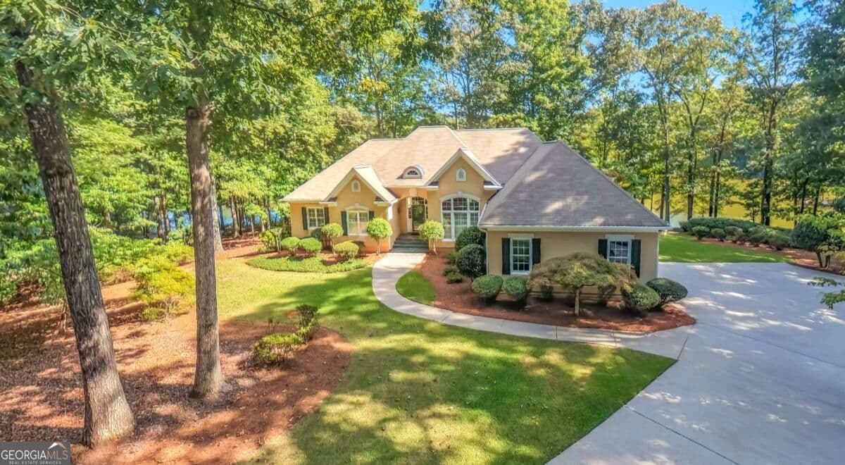 4 bedroom, 4.5 bathroom, 5,293 sq ft single family residence for sale at 320 Laurel Lakes Drive, Carrollton, GA 30116