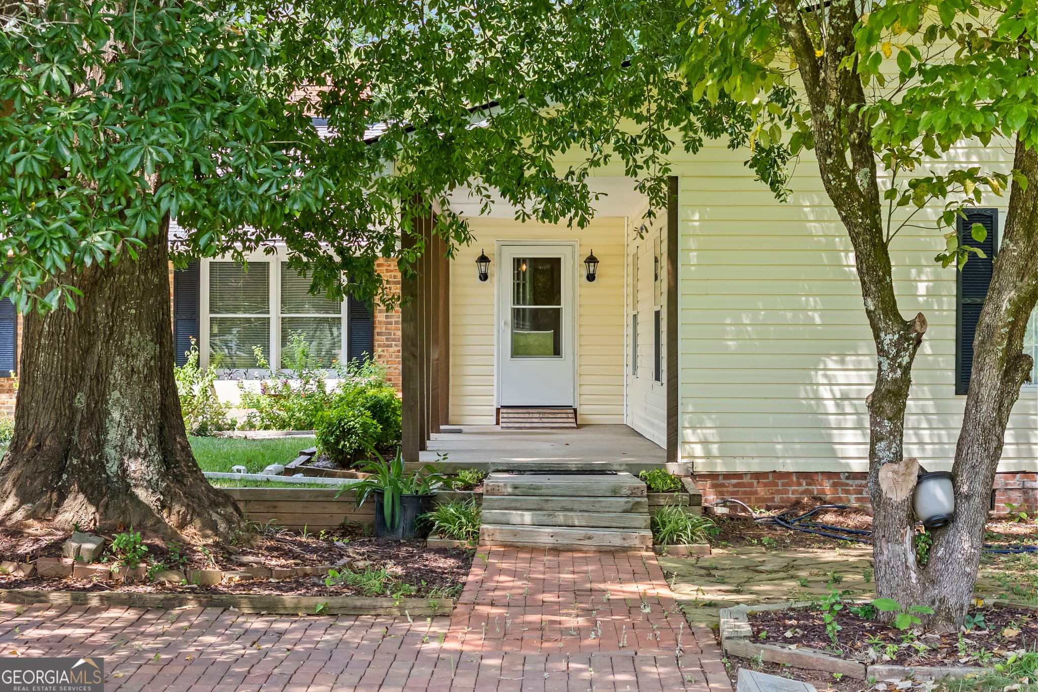 4 bedroom, 3 bathroom, 3,489 sq ft single family residence for sale at 1351 Clack Road, Madison, GA 30650 — photo 4