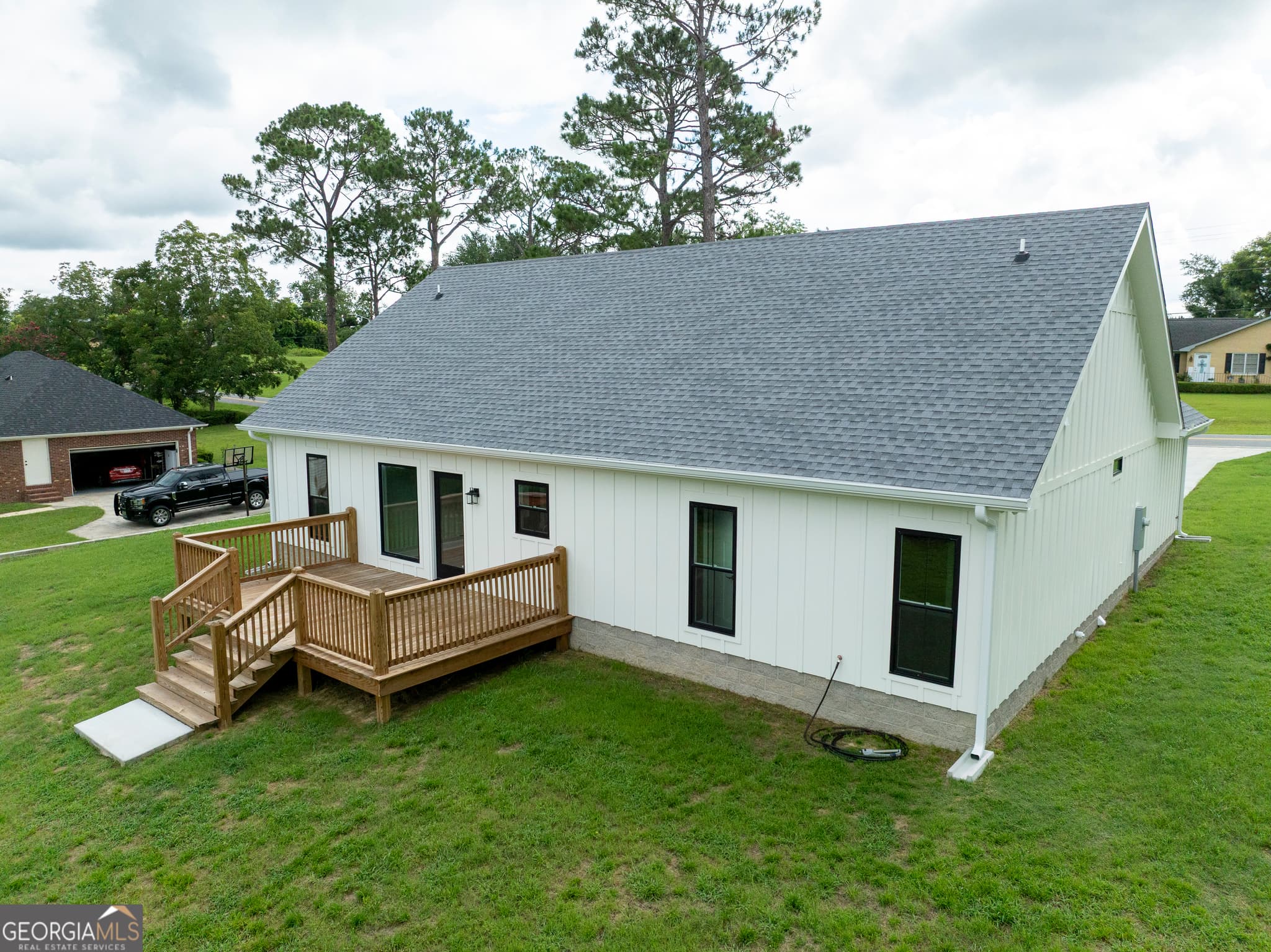 3 bedroom, 2 bathroom, 1,416 sq ft single family residence for sale at 713B Clyde Boulevard, Vidalia, GA 30474 — photo 7