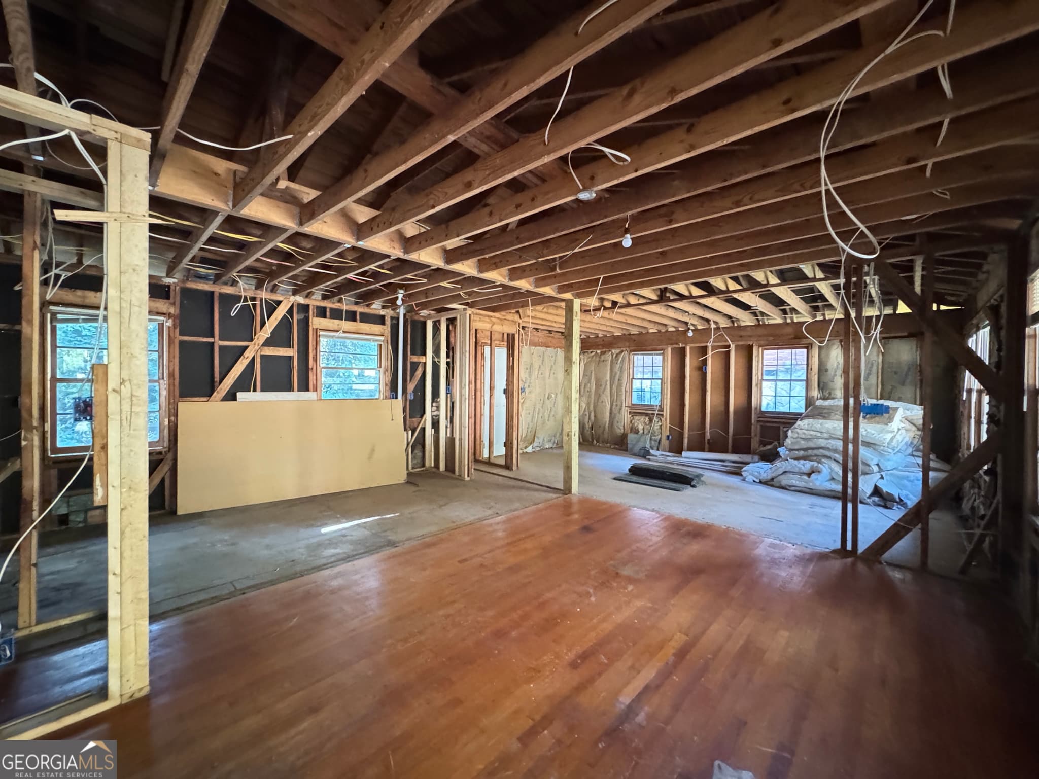 3 bedroom, 1 bathroom, 1,640 sq ft single family residence for sale at 3598 Ingledale Drive, Atlanta, GA 30331 — photo 7