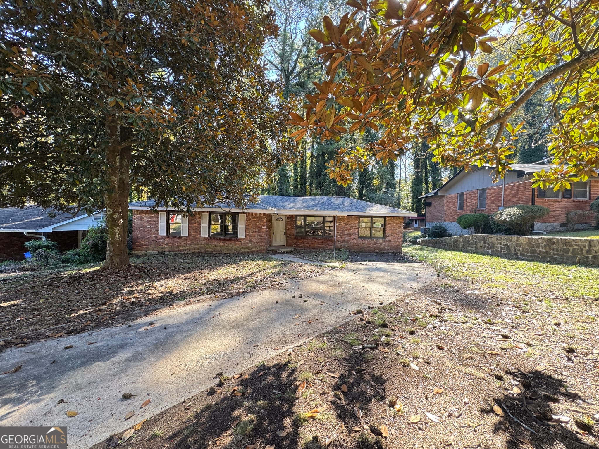 3 bedroom, 1 bathroom, 1,640 sq ft single family residence for sale at 3598 Ingledale Drive, Atlanta, GA 30331 — photo 1 of 21