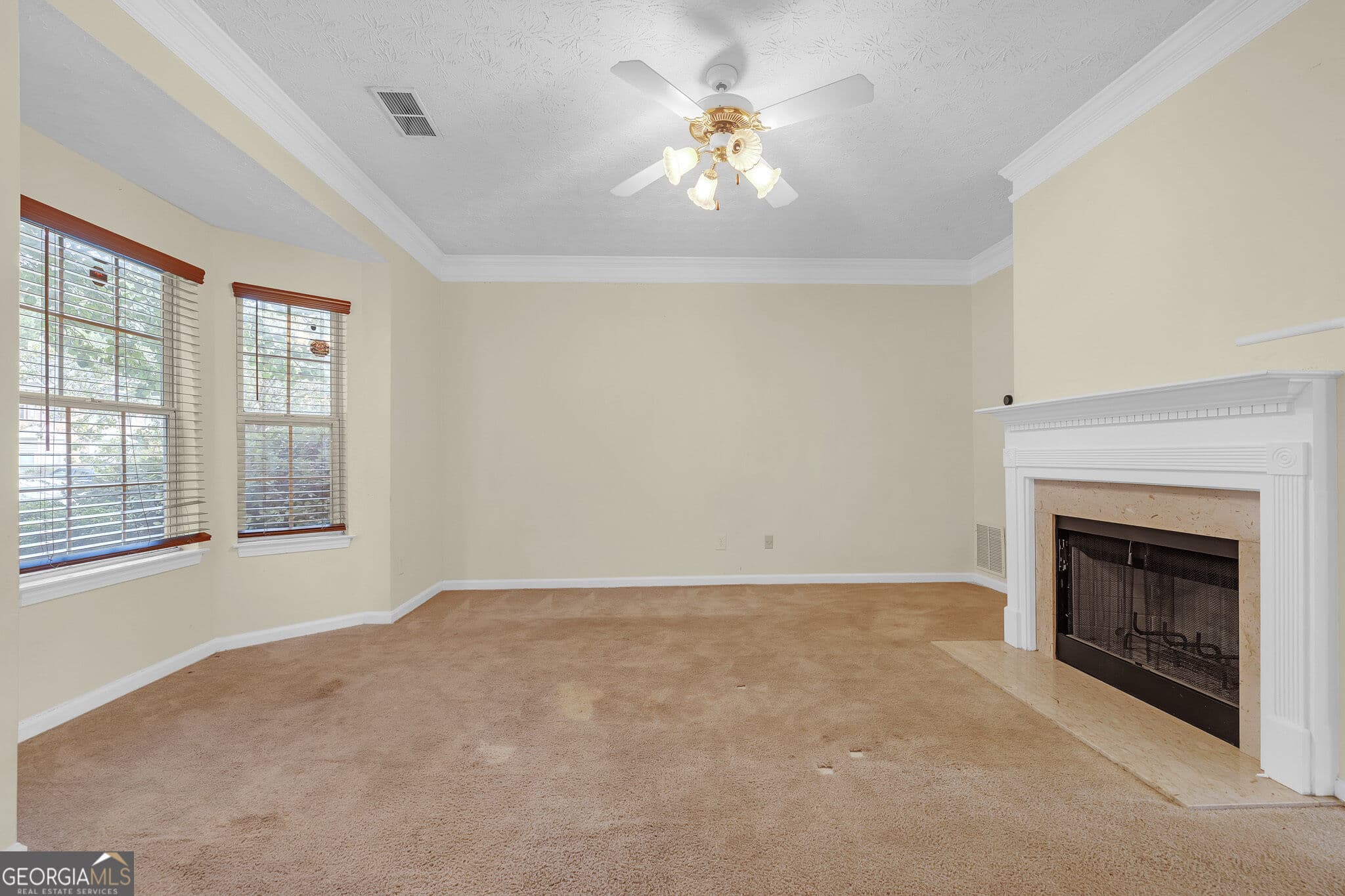 3 bedroom, 2.5 bathroom, 1,420 sq ft townhouse for rent at 5475 Hampton Court, South Fulton, GA 30349 for $2,000 a month — photo 3