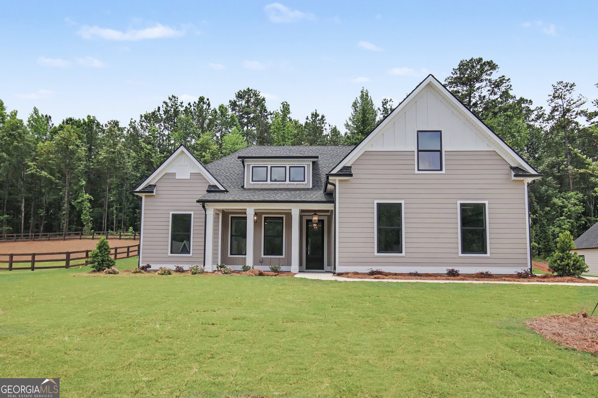 4 bedroom, 3.5 bathroom, 2,728 sq ft single family residence sold at 124 Ryeland Drive, Senoia, GA 30276
