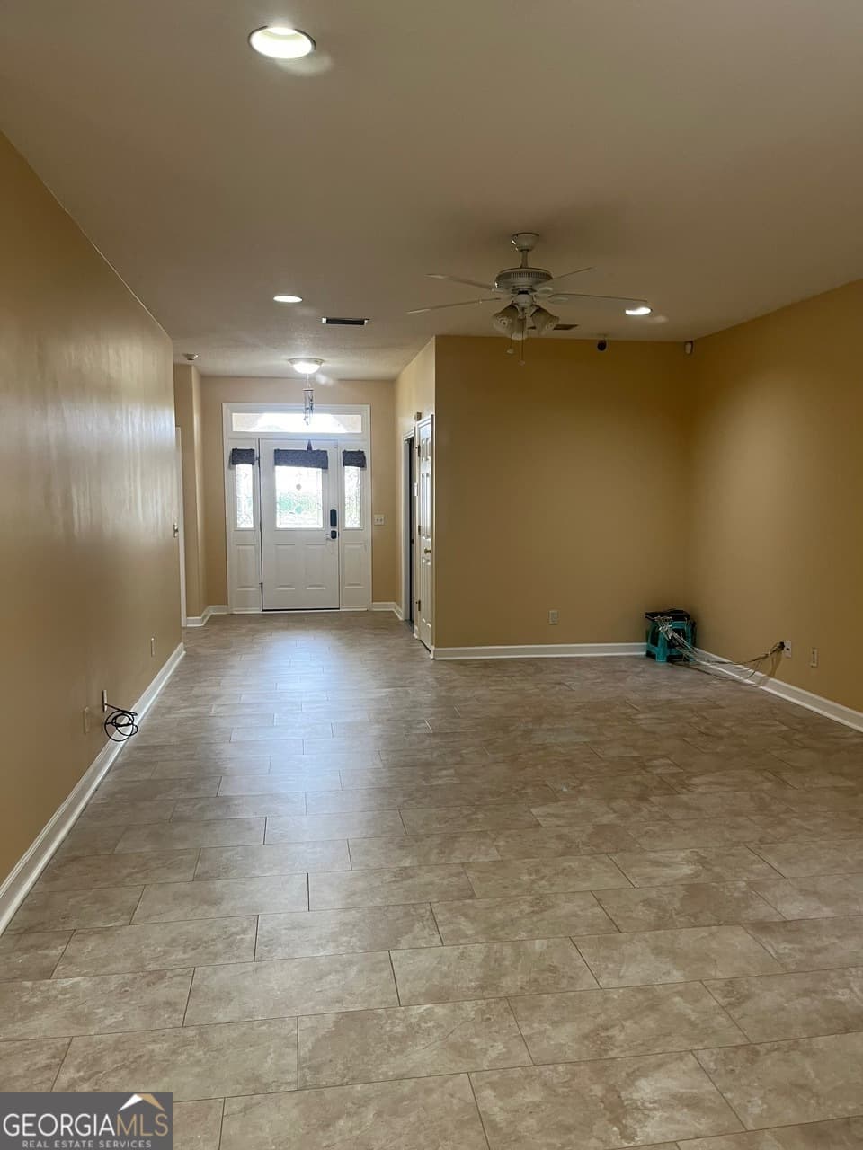 3 bedroom, 2 bathroom, 1,517 sq ft duplex for rent at 423 Cobblestone Way, Brunswick, GA 31520 for $2,000 a month — photo 2