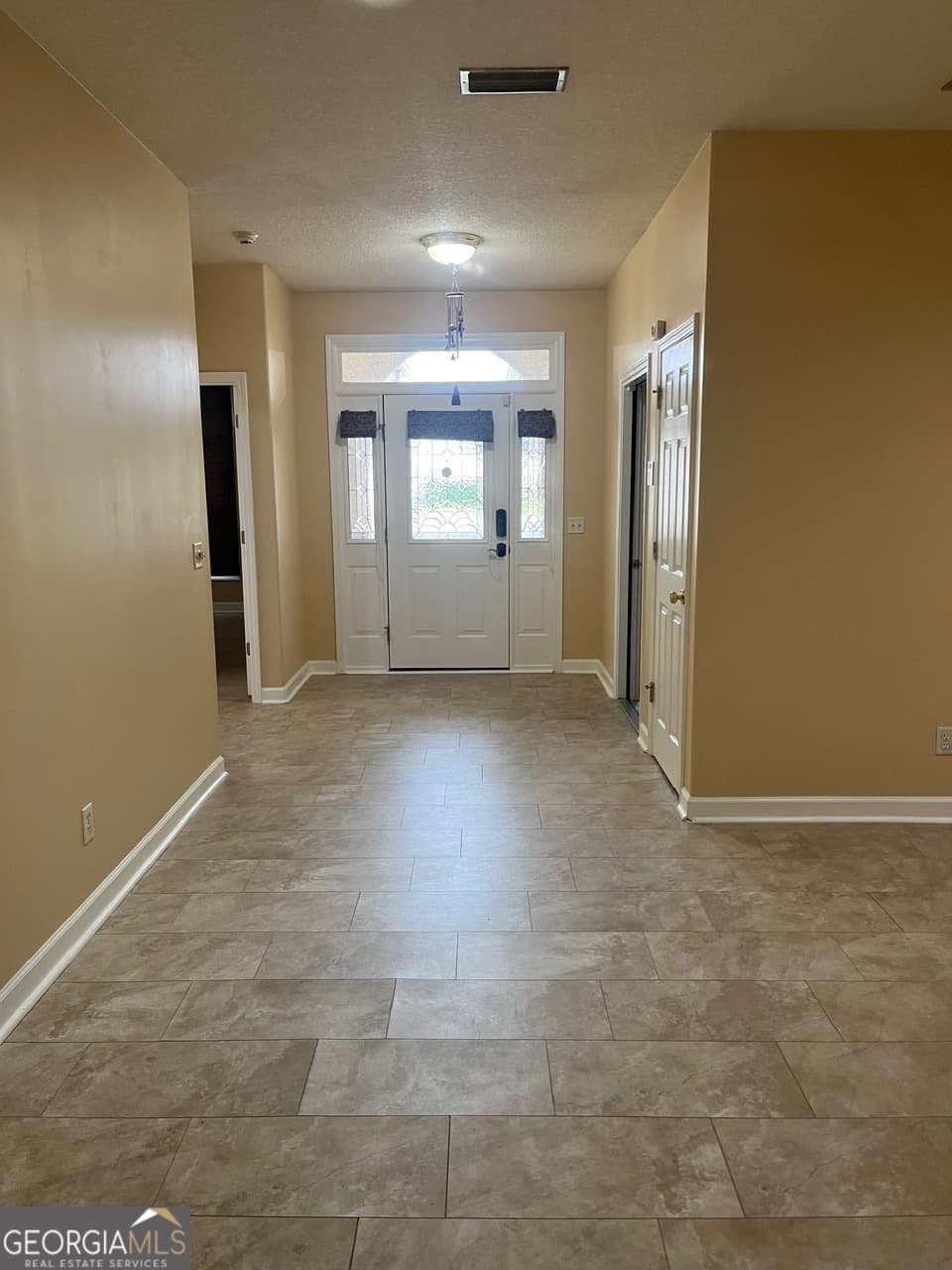 3 bedroom, 2 bathroom, 1,517 sq ft duplex for rent at 423 Cobblestone Way, Brunswick, GA 31520 for $2,000 a month — photo 6