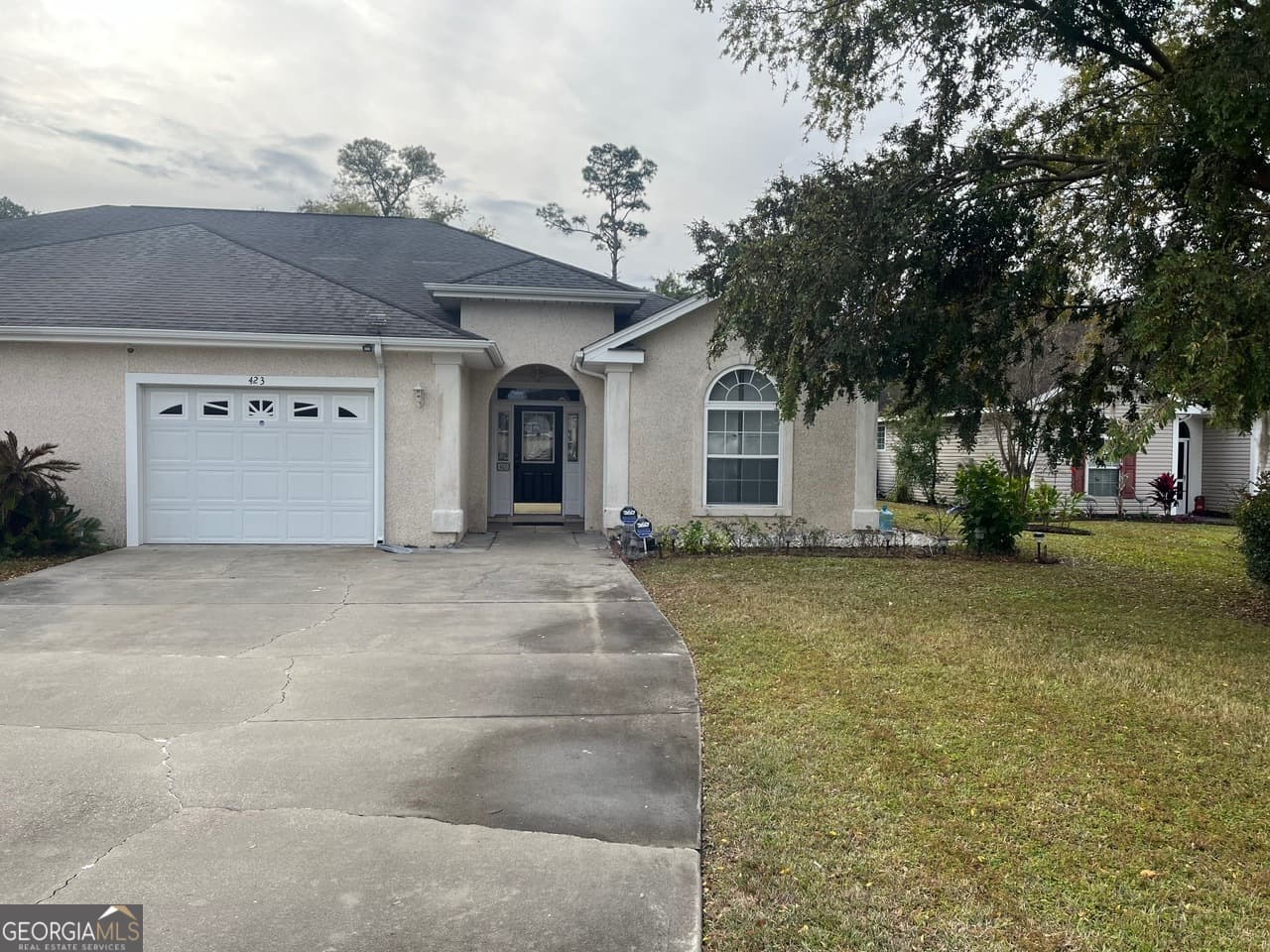3 bedroom, 2 bathroom, 1,517 sq ft duplex for rent at 423 Cobblestone Way, Brunswick, GA 31520 for $2,000 a month