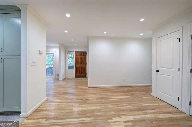 3 bedroom, 2 bathroom, 1,445 sq ft single family residence for rent at 1990 Glenroy Place, Smyrna, GA 30080 for $2,600 a month — photo 10