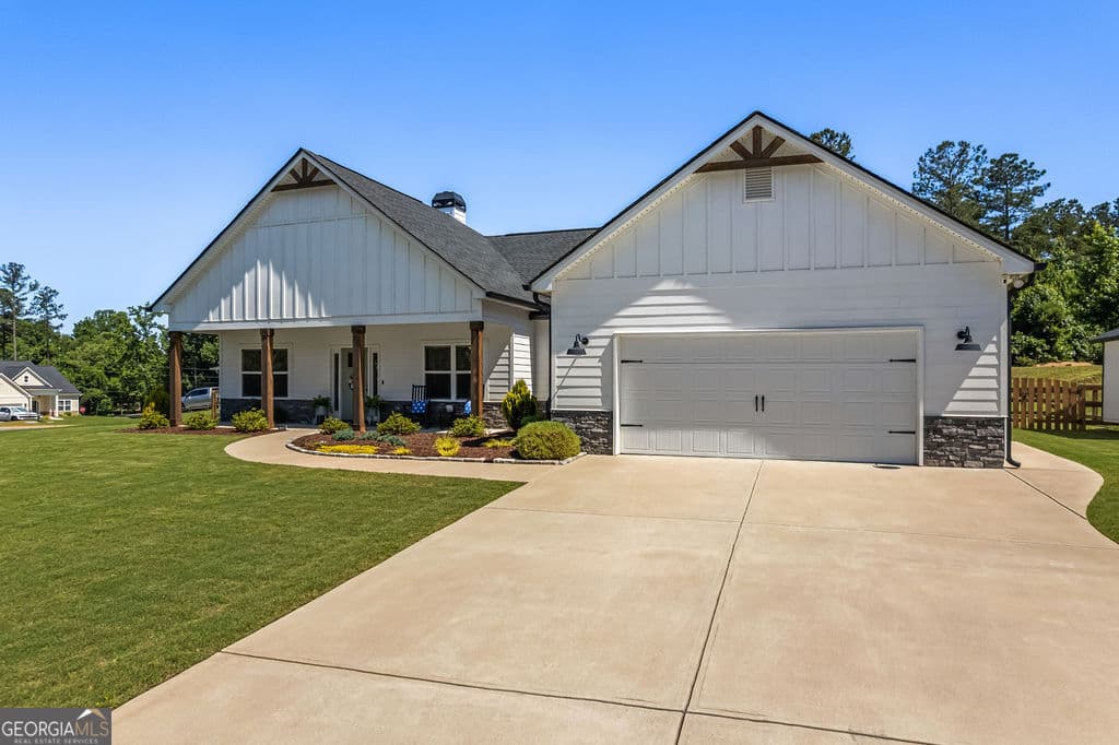 3 bedroom, 2 bathroom, 1,872 sq ft single family residence sold at 109 Whitley Crossing, Rockmart, GA 30153
