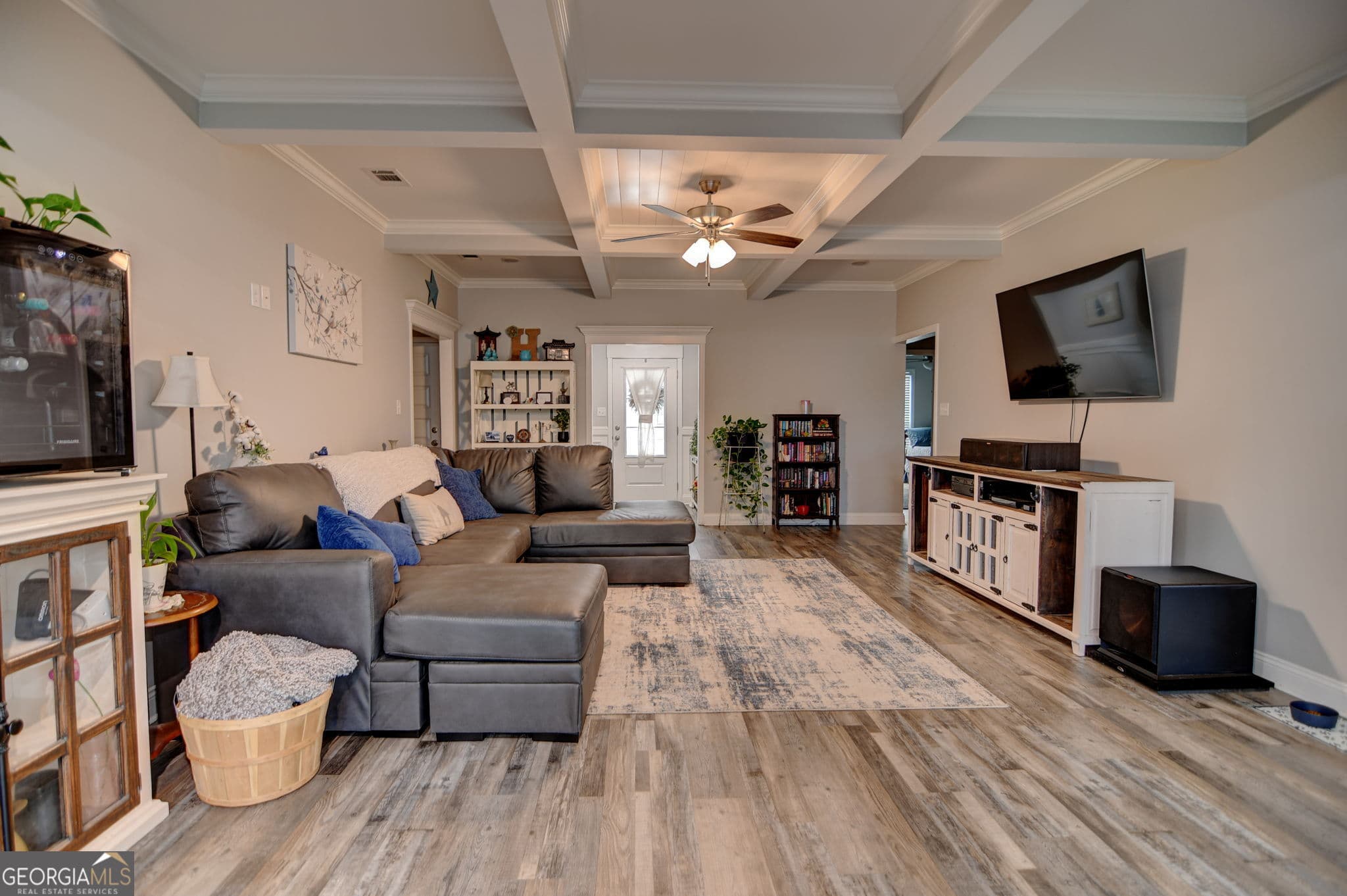 4 bedroom, 2 bathroom, 1,892 sq ft single family residence for sale at 2039 Meadow Cove Drive, Valdosta, GA 31605 — photo 6