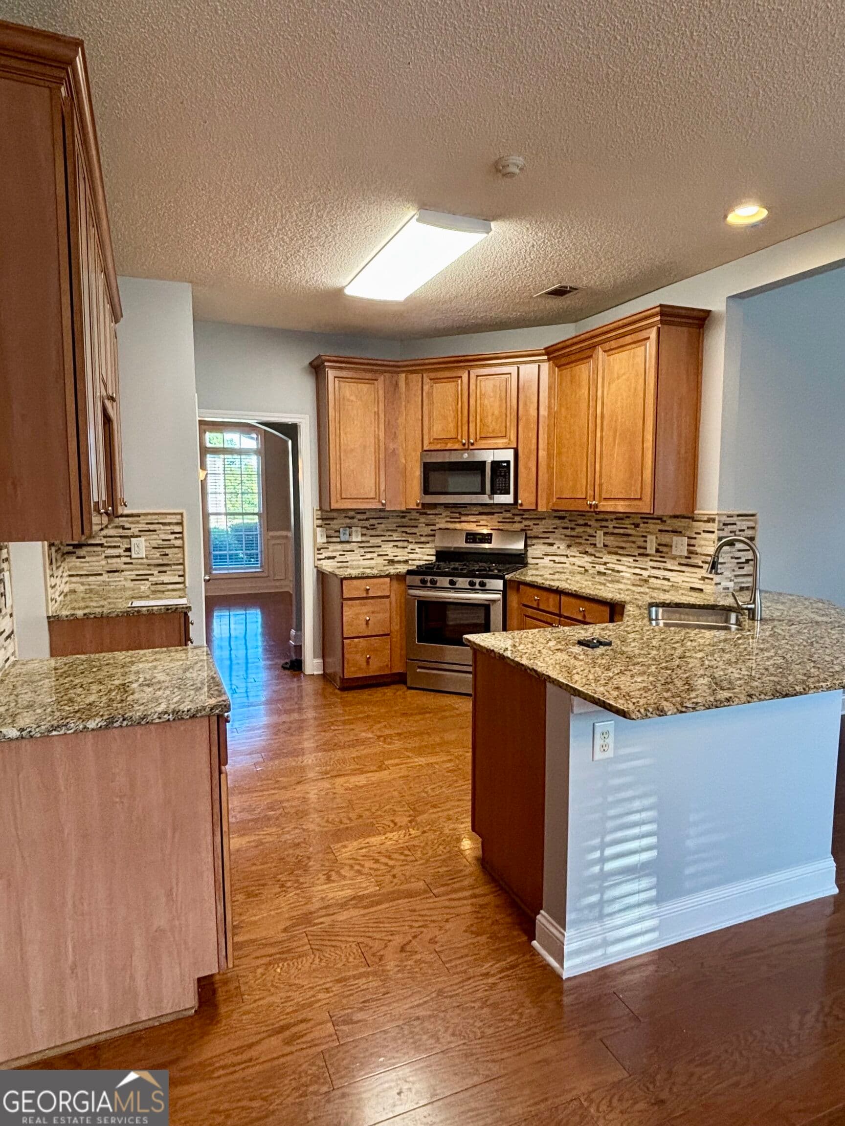 4 bedroom, 2 bathroom, 2,426 sq ft single family residence for sale at 45 Cynthia Court, Fayetteville, GA 30215 — photo 7