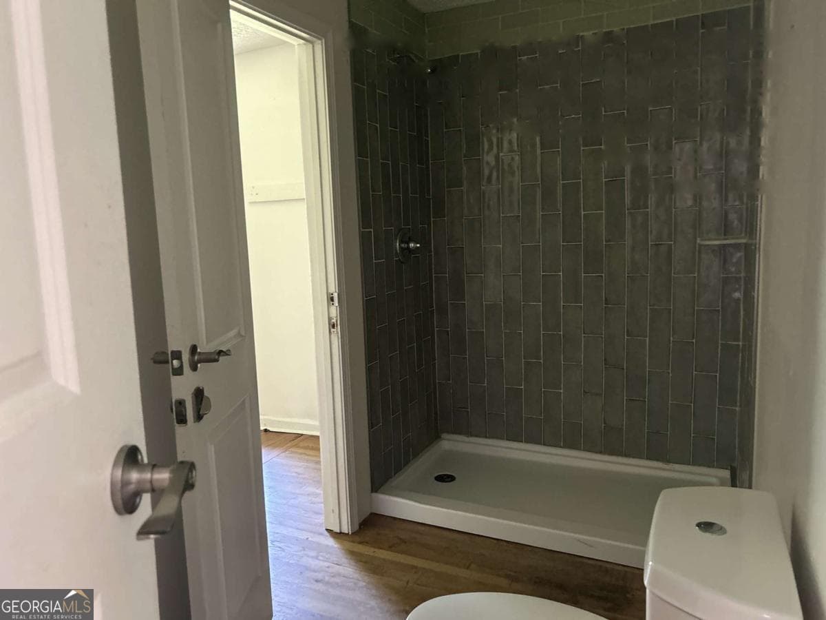 3 bedroom, 2 bathroom, 1,100 sq ft single family residence for sale at 2740 Santa Barbara Drive, Atlanta, GA 30318 — photo 4