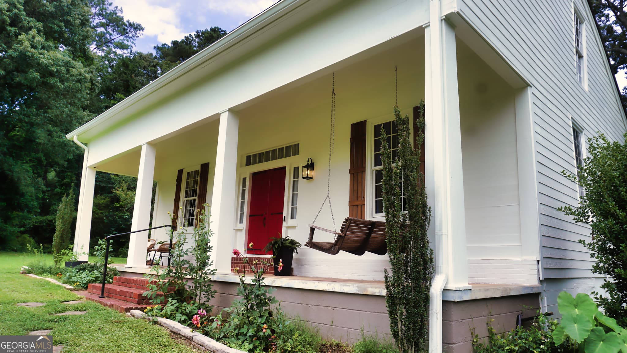 4 bedroom, 2 bathroom, 2,256 sq ft single family residence sold at 592 Fayetteville Road, Fairburn, GA 30213