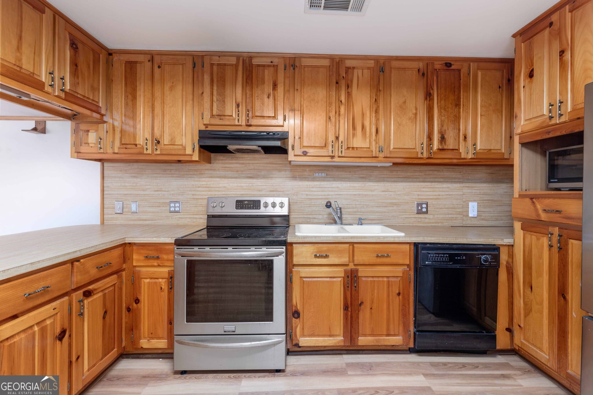 2 bedroom, 2 bathroom, 1,664 sq ft single family residence for sale at 5301 Geneva Highway, Talbotton, GA 31827 — photo 3