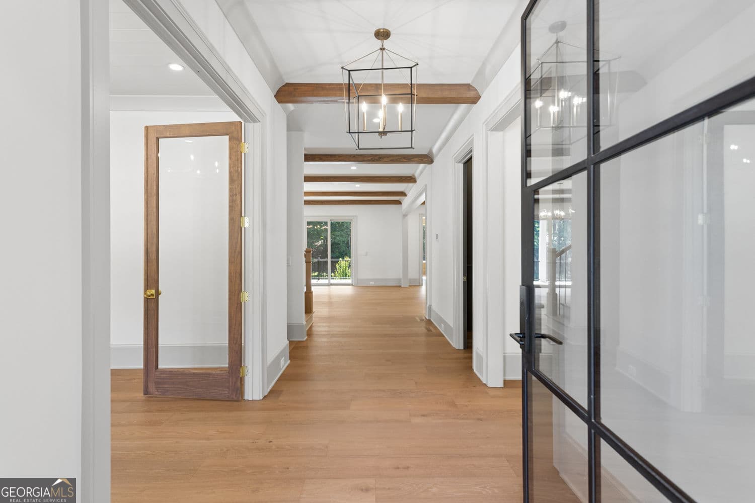 5 bedroom, 5.5 bathroom, 4,913 sq ft single family residence for sale at 140 Lake Estates Drive, Roswell, GA 30075 — photo 3