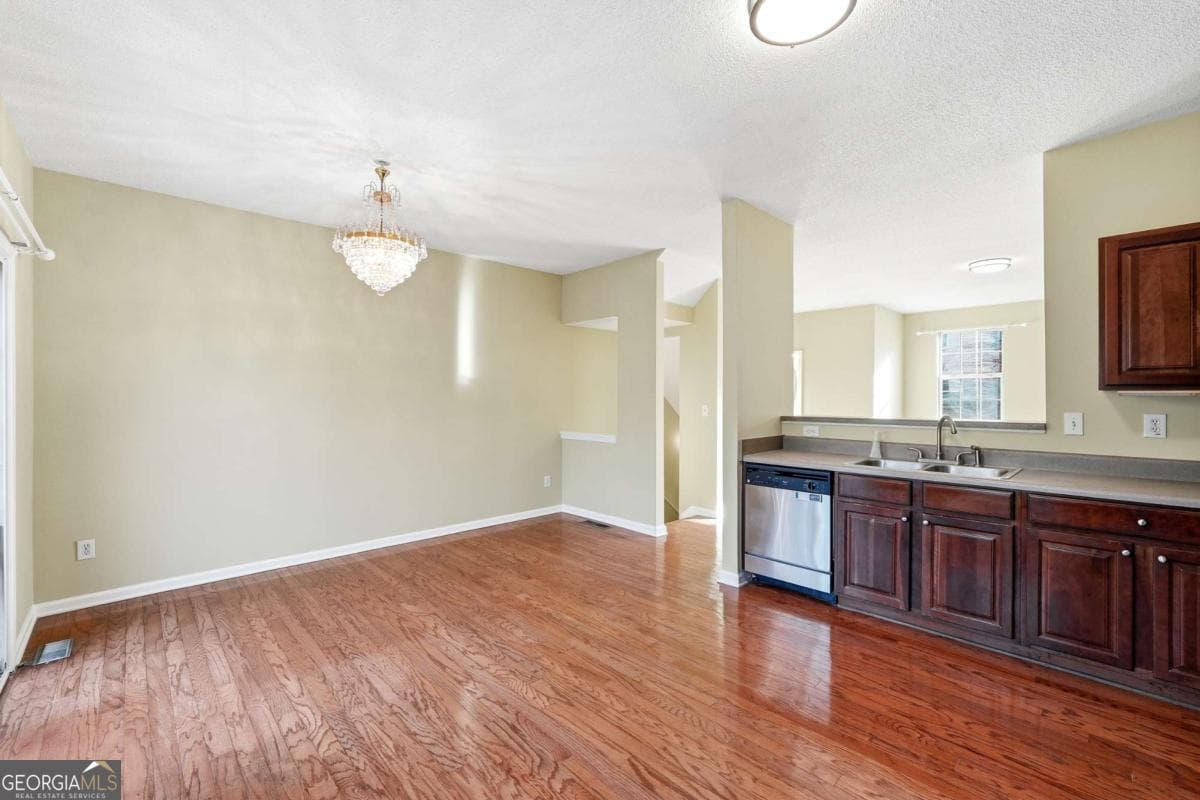 4 bedroom, 3.5 bathroom townhouse for sale at 412 Heritage Park Trace 22, Kennesaw, GA 30144 — photo 10