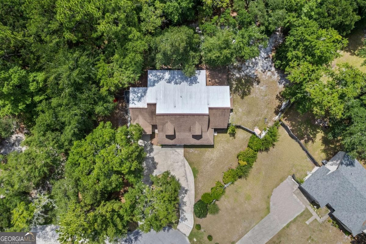 5 bedroom, 4 bathroom, 3,666 sq ft single family residence for sale at 157 Ole Oak Road, Allenhurst, GA 31301 — photo 6