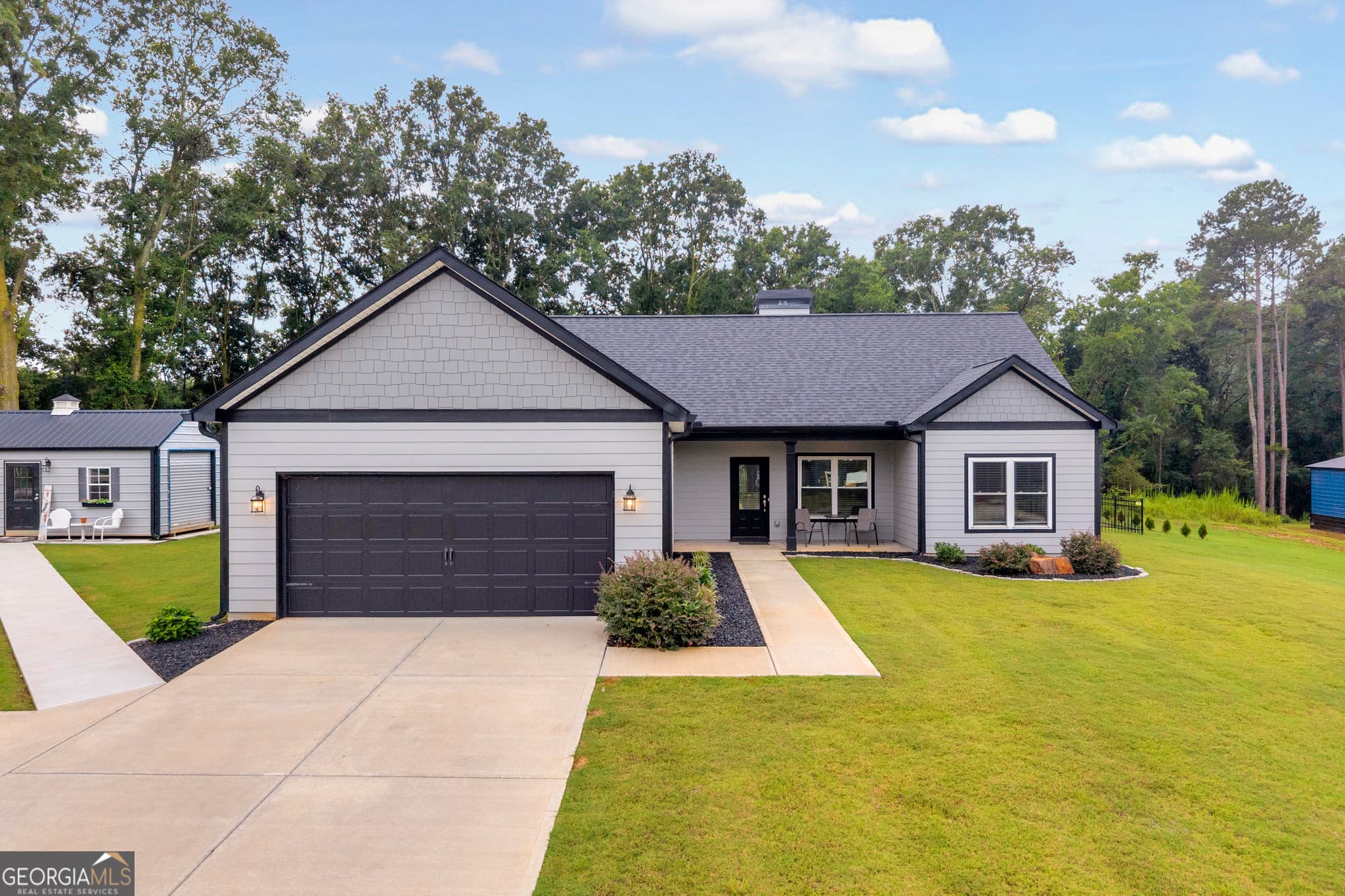 3 bedroom, 2 bathroom, 1,611 sq ft single family residence under contract at 858 Scott Mill Road, Hartwell, GA 30643
