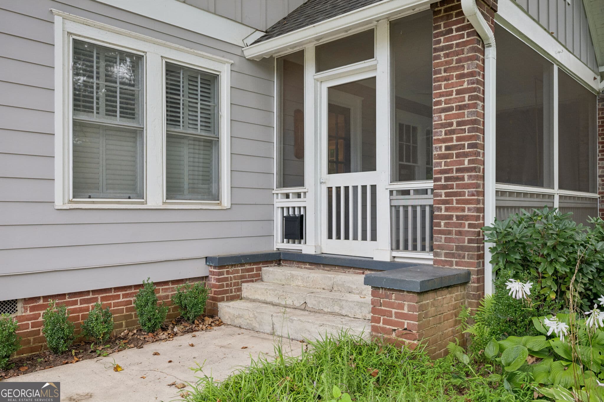 5 bedroom, 2 bathroom, 2,314 sq ft single family residence for rent at 211 Greenwood Circle, Decatur, GA 30030 for $4,800 a month — photo 3