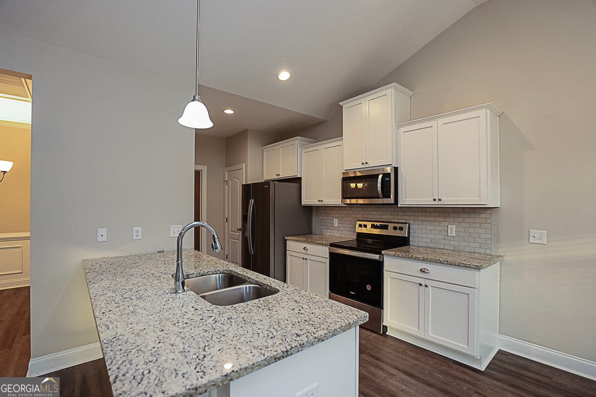 4 bedroom, 3 bathroom, 2,148 sq ft single family residence for sale at 124 Annie Drive, Guyton, GA 31312 — photo 6