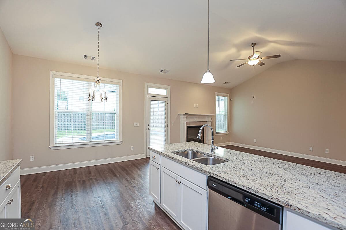 4 bedroom, 3 bathroom, 2,148 sq ft single family residence for sale at 124 Annie Drive, Guyton, GA 31312 — photo 8