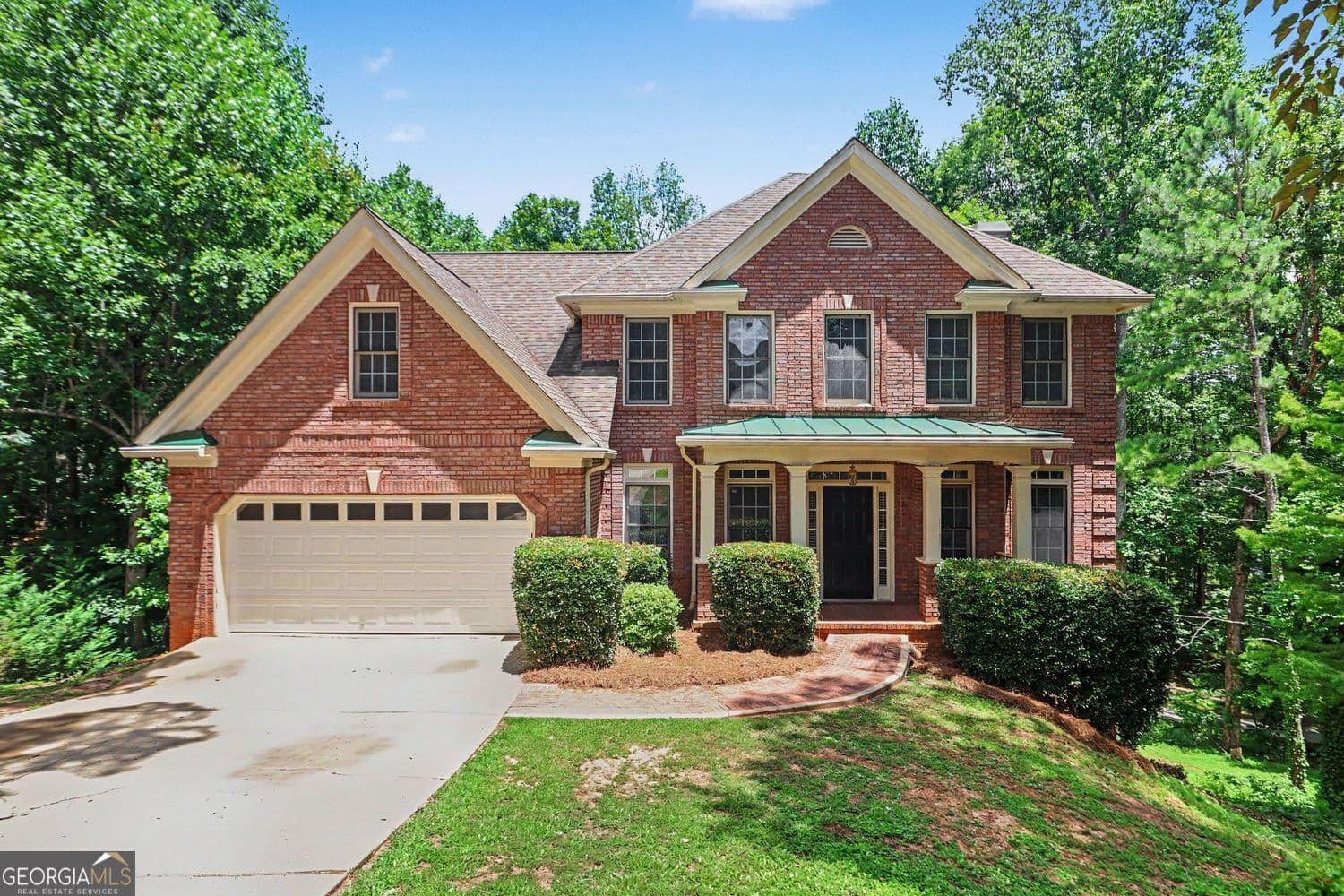 5 bedroom, 3 bathroom, 2,659 sq ft single family residence for sale at 5014 Lake Hollow, Douglasville, GA 30135 — photo 1 of 30
