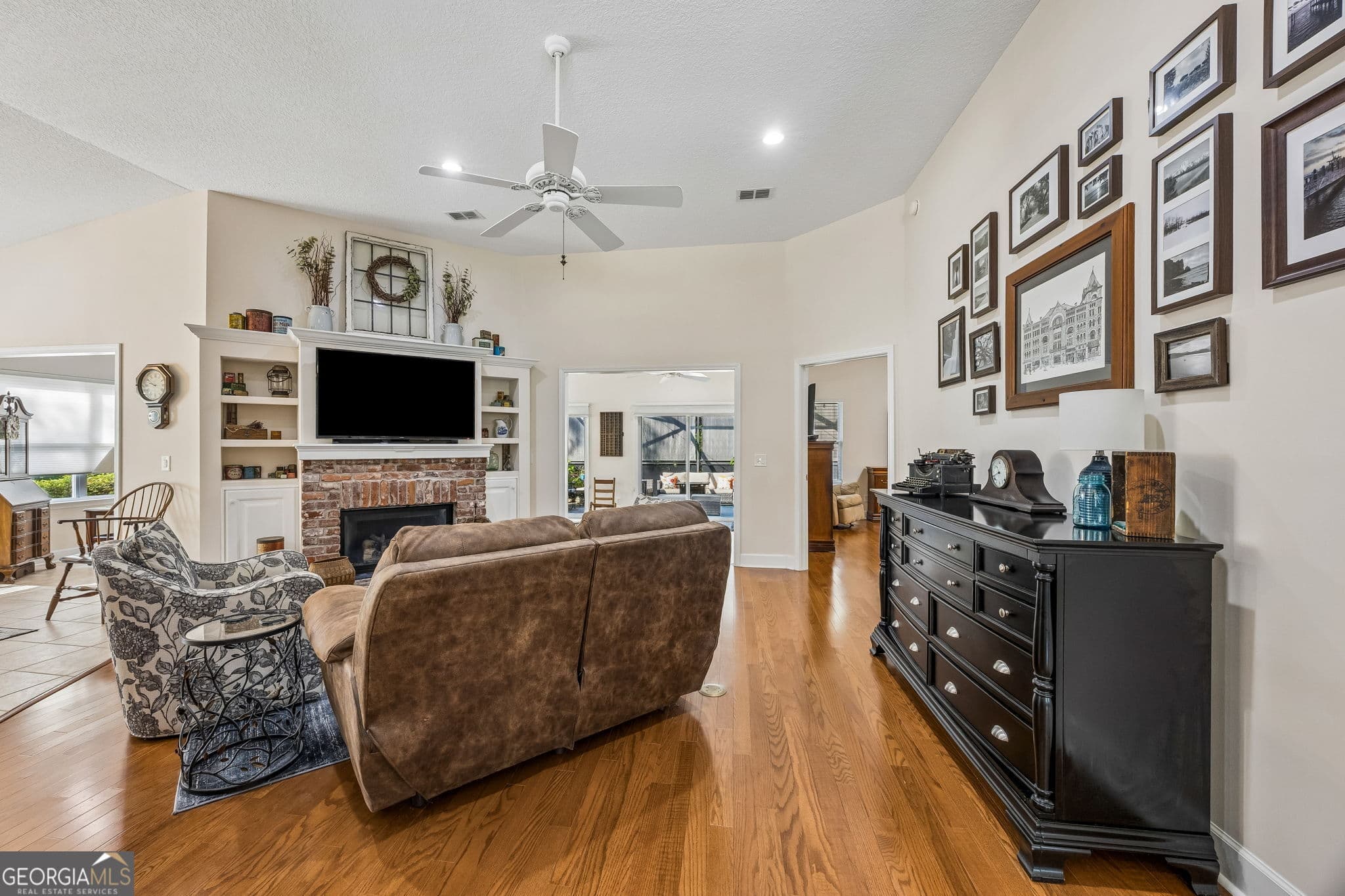 3 bedroom, 2 bathroom, 2,293 sq ft single family residence under contract at 410 Morning Glory Road, St. Marys, GA 31558 — photo 8