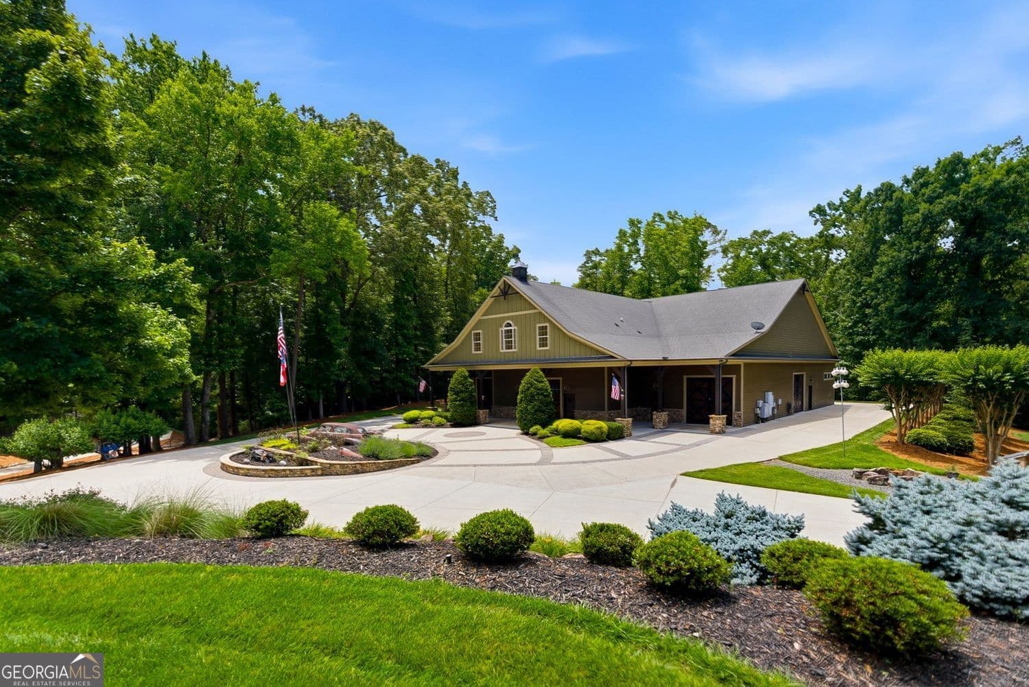 6 bedroom, 7 bathroom, 13,672 sq ft single family residence for sale at 5135 Howard Road, Cumming, GA 30040 — photo 9