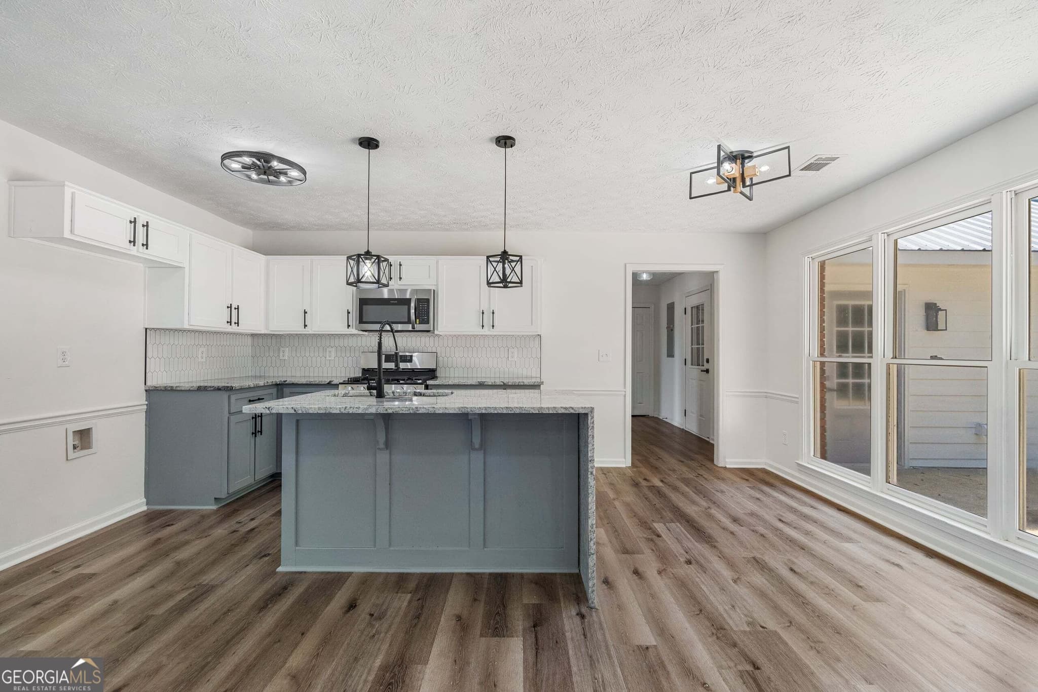 3 bedroom, 2 bathroom, 2,296 sq ft single family residence for sale at 925 LEE ROAD 0238, Phenix City, AL 36870 — photo 9