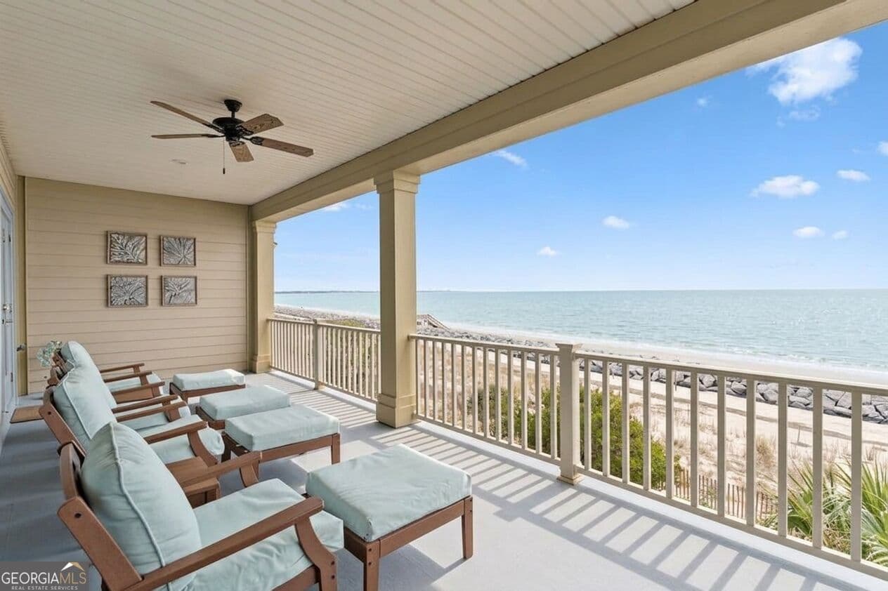 3 bedroom, 3.5 bathroom, 1,832 sq ft townhouse for sale at 172 Turtle Track Lane, Jekyll Island, GA 31527 — photo 3
