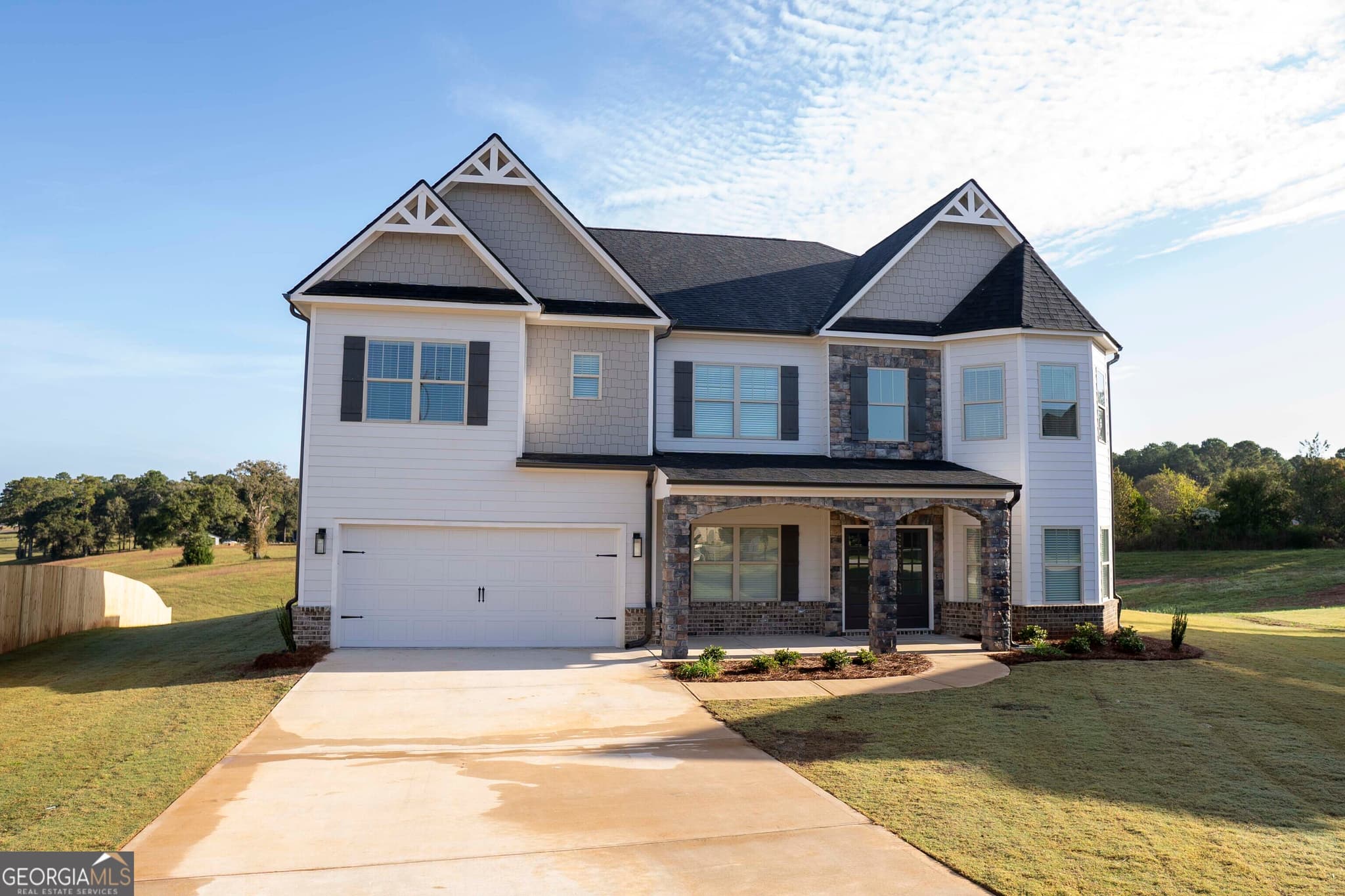 3 bedroom, 3 bathroom, 3,925 sq ft single family residence for sale at 600 Beaver Court, Perry, GA 31069 — photo 2