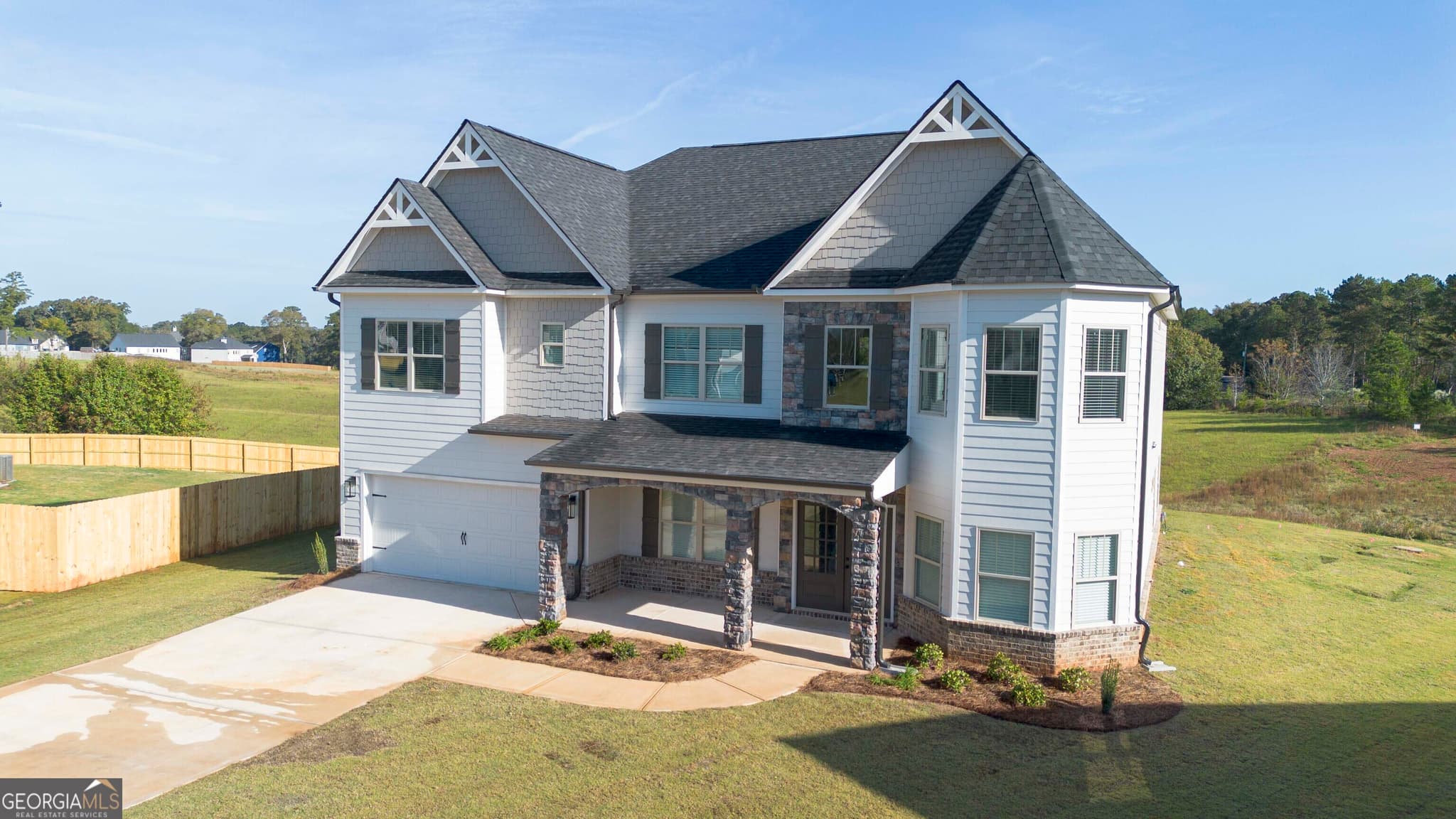 3 bedroom, 3 bathroom, 3,925 sq ft single family residence for sale at 600 Beaver Court, Perry, GA 31069 — photo 3