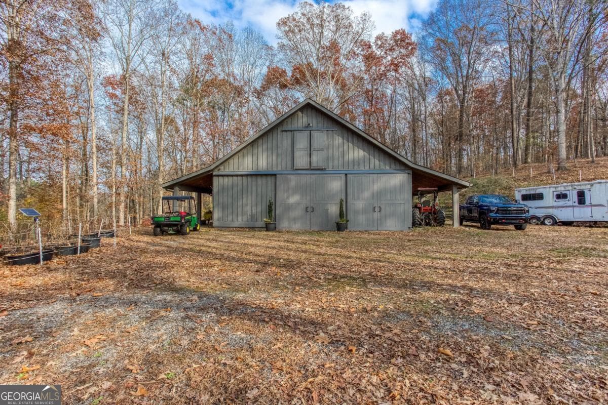 4 bedroom, 3.5 bathroom, 3,909 sq ft farm for sale at 336 Tanglewood Drive, Canton, GA 30115 — photo 7