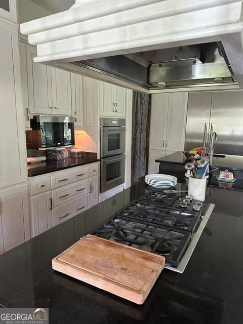 4 bedroom, 4.5 bathroom, 4,789 sq ft single family residence under contract at 150 Dark Creek Lane, Brunswick, GA 31525 — photo 9