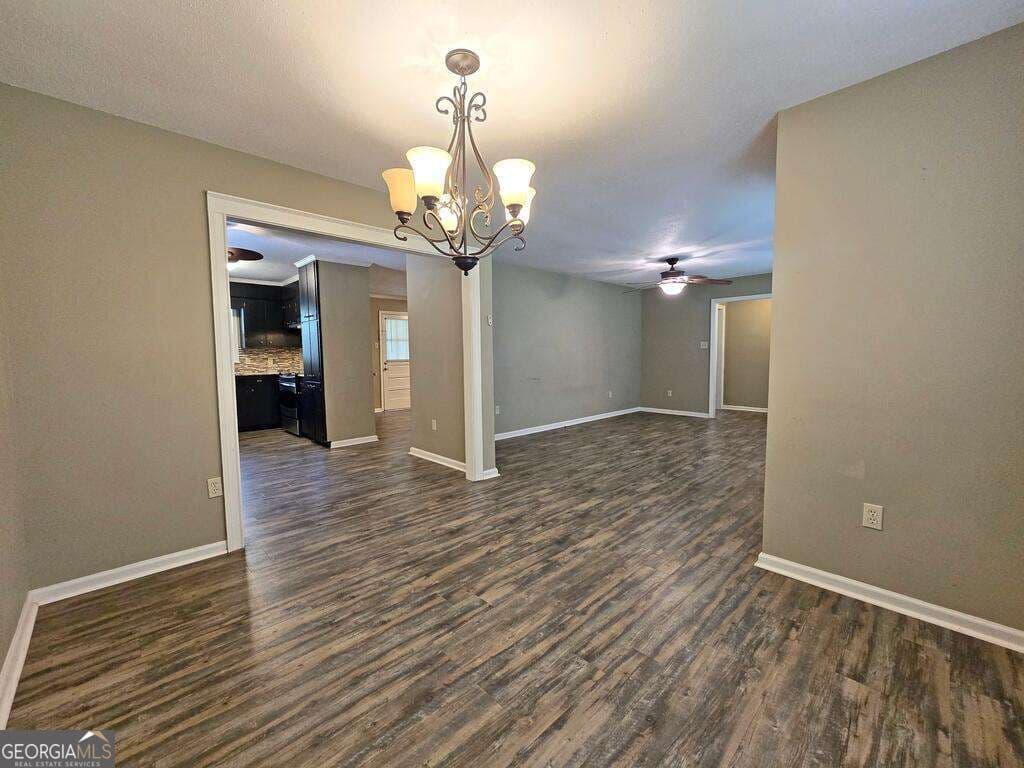 3 bedroom, 2 bathroom, 1,842 sq ft single family residence under contract at 3860 Camellia Drive, Valdosta, GA 31605 — photo 8