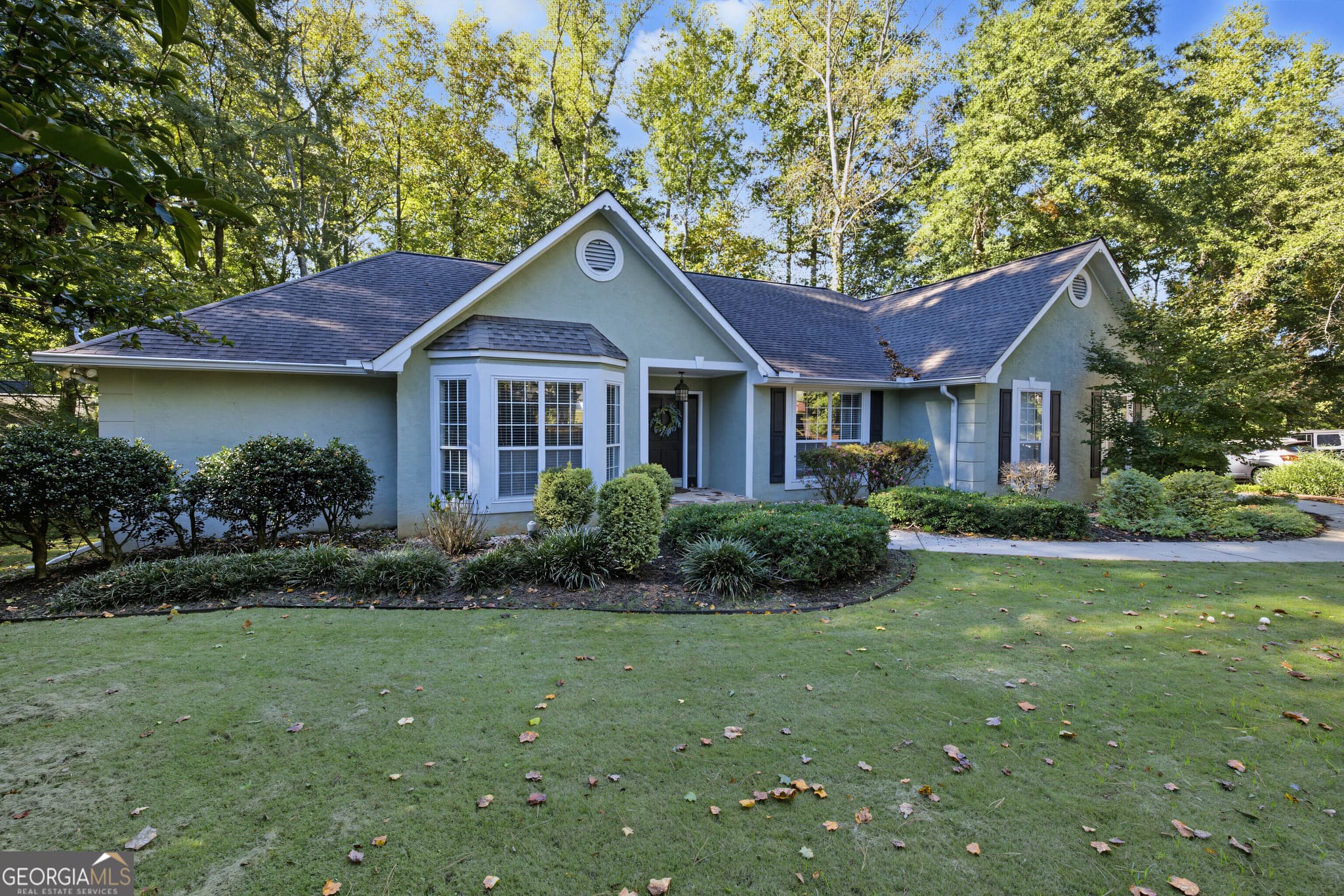 3 bedroom, 2 bathroom, 2,256 sq ft single family residence for sale at 20 Audubon Point, Newnan, GA 30265 — photo 2