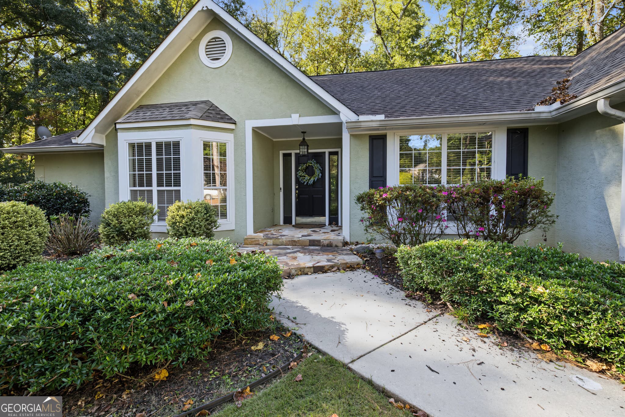 3 bedroom, 2 bathroom, 2,256 sq ft single family residence for sale at 20 Audubon Point, Newnan, GA 30265 — photo 3