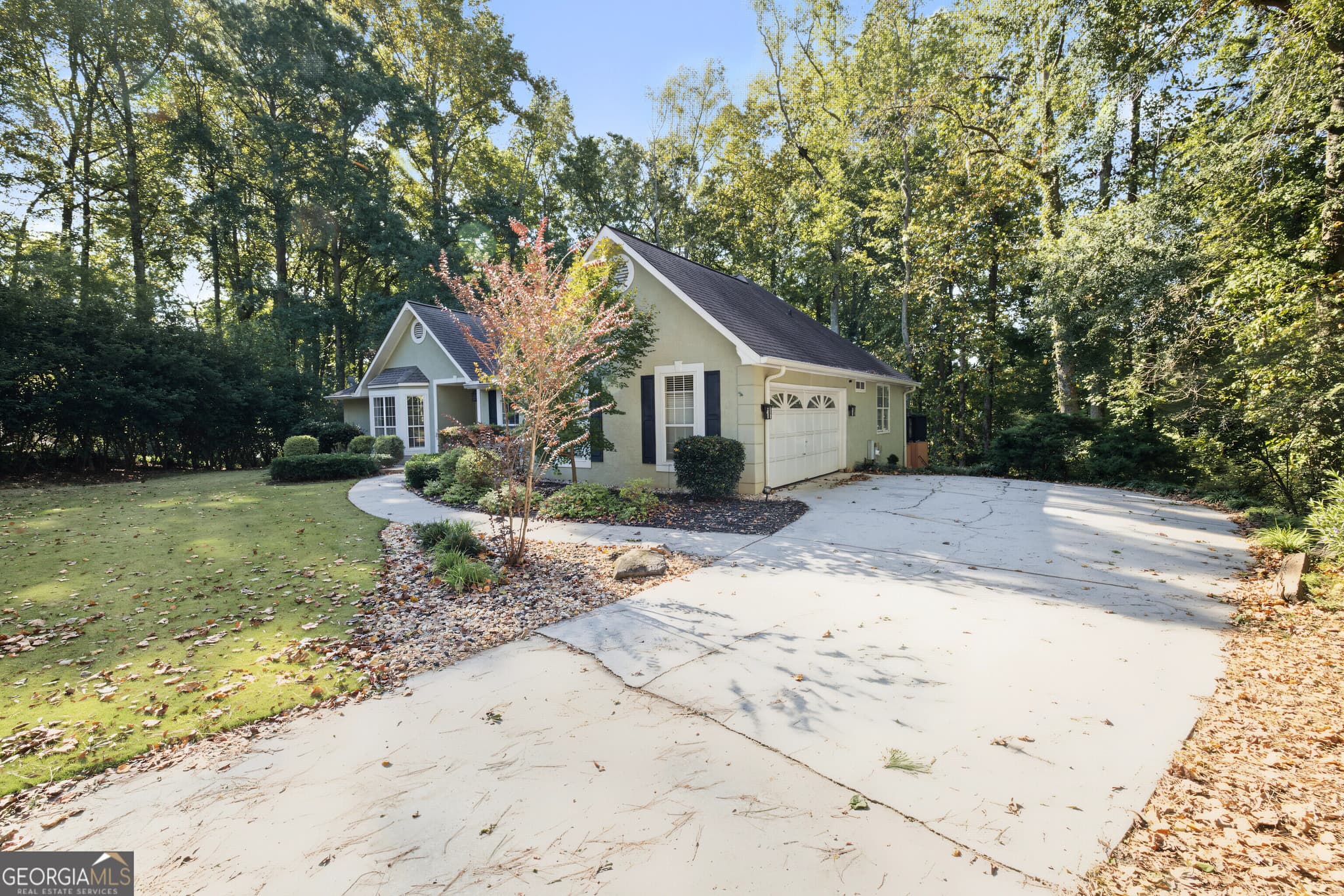 3 bedroom, 2 bathroom, 2,256 sq ft single family residence for sale at 20 Audubon Point, Newnan, GA 30265 — photo 4