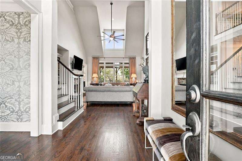5 bedroom, 5 bathroom, 5,182 sq ft single family residence for sale at 427 Waterford Drive, Cartersville, GA 30120 — photo 6
