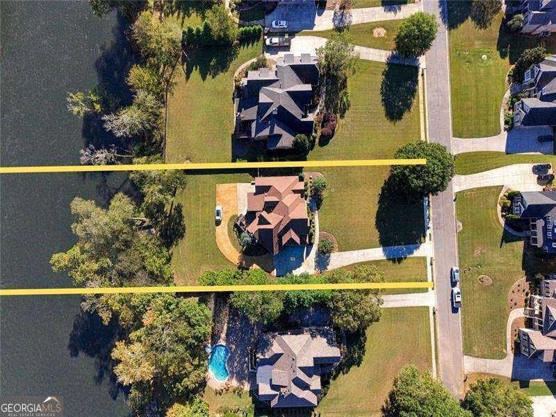 5 bedroom, 5 bathroom, 5,182 sq ft single family residence for sale at 427 Waterford Drive, Cartersville, GA 30120 — photo 3
