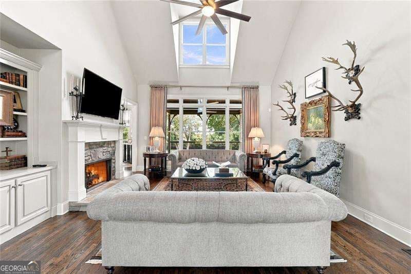 5 bedroom, 5 bathroom, 5,182 sq ft single family residence for sale at 427 Waterford Drive, Cartersville, GA 30120 — photo 9
