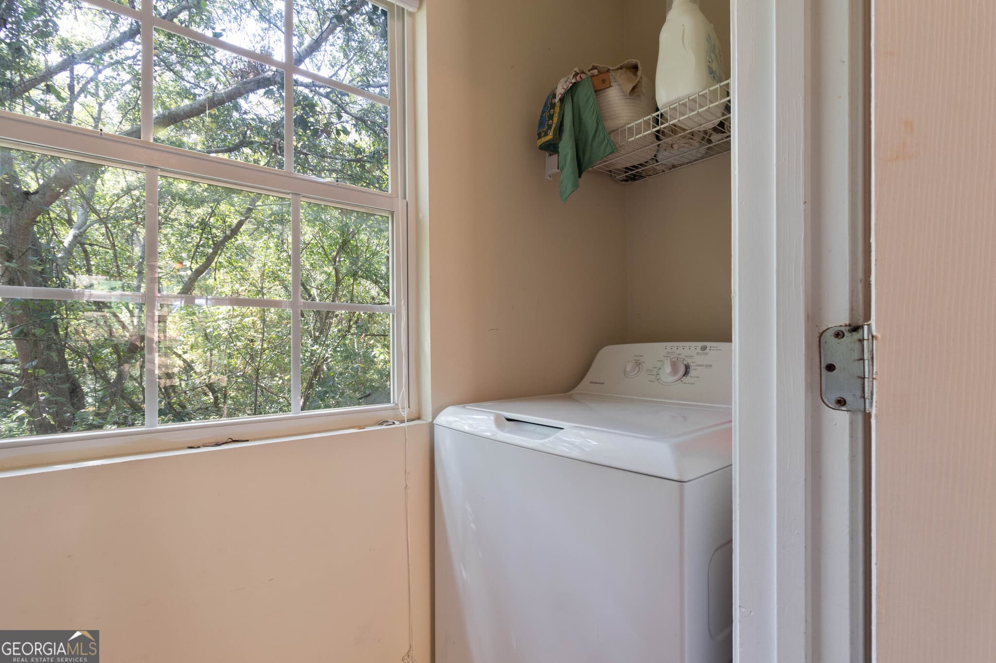 5 bedroom, 3 bathroom, 1,665 sq ft single family residence for rent at 162 Herring Street, Athens, GA 30601 for $2,750 a month — photo 9