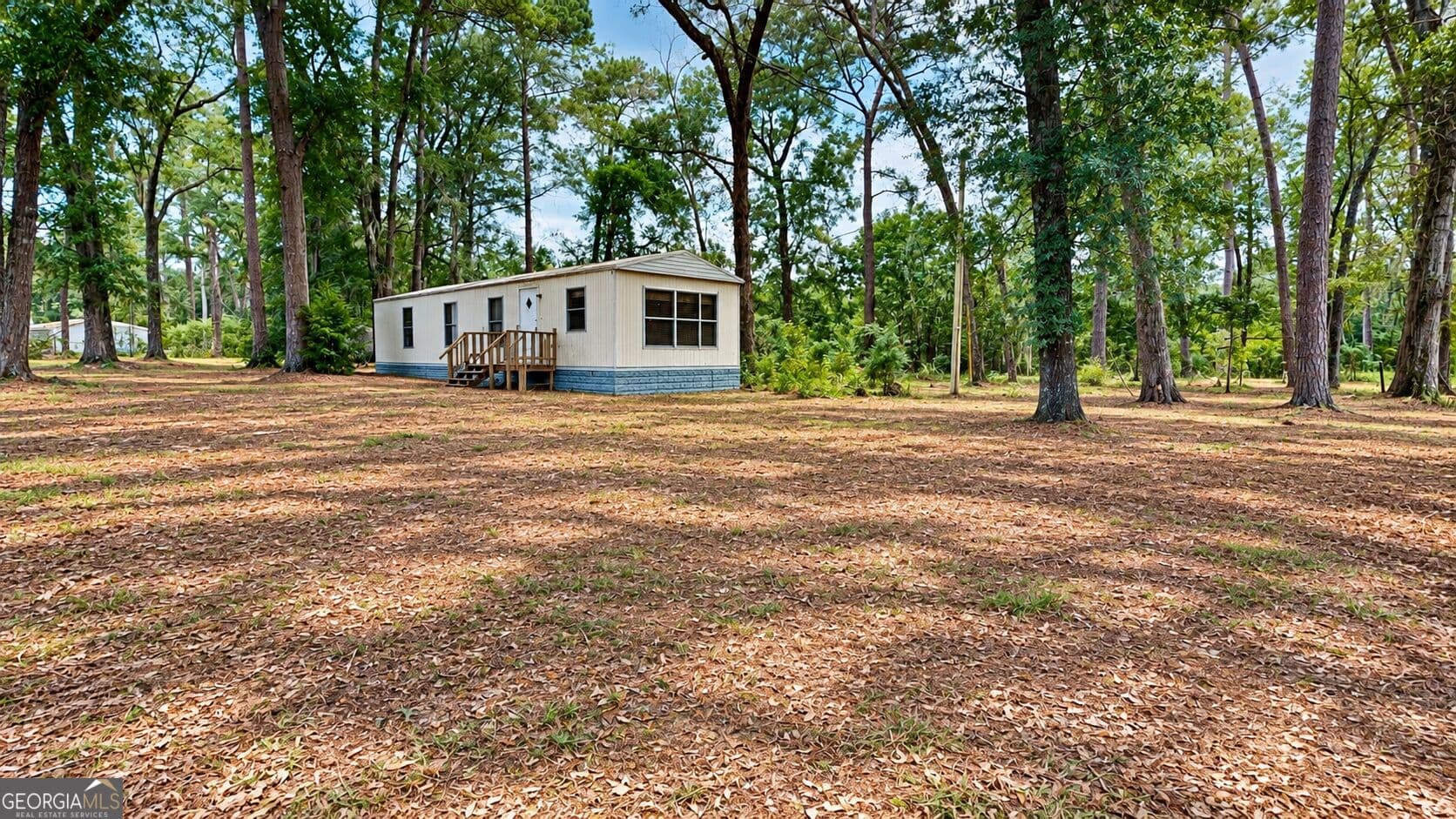 2 bedroom, 1 bathroom, 728 sq ft manufactured home,single family residence under contract at 807 Aden Lanier Road, Statesboro, GA 30458 — photo 6