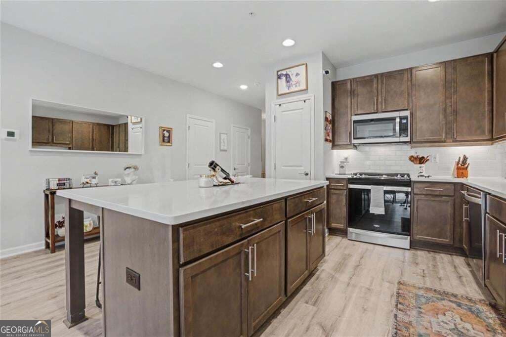 3 bedroom, 2.5 bathroom, 1,546 sq ft townhouse for sale at 2913 Ilir Manor, Atlanta, GA 30318 — photo 9