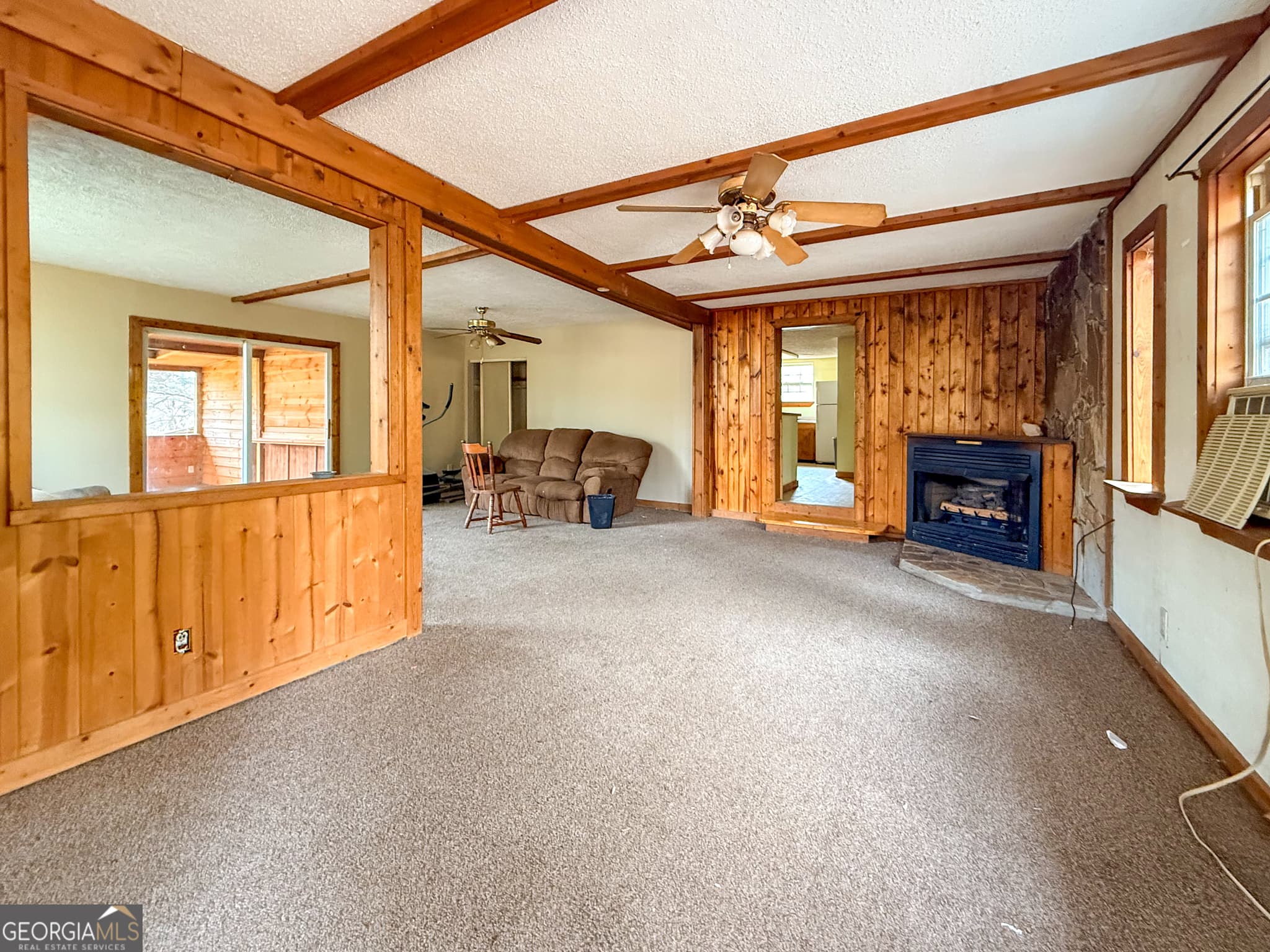 4 bedroom, 2 bathroom, 2,079 sq ft single family residence for sale at 2518 Bellview Lane, Young Harris, GA 30582 — photo 3