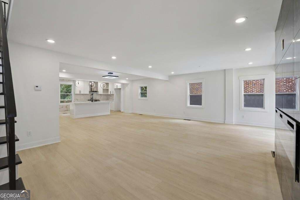 5 bedroom, 4 bathroom, 3,000 sq ft single family residence for sale at 1755 Emerald Avenue, Atlanta, GA 30310 — photo 10