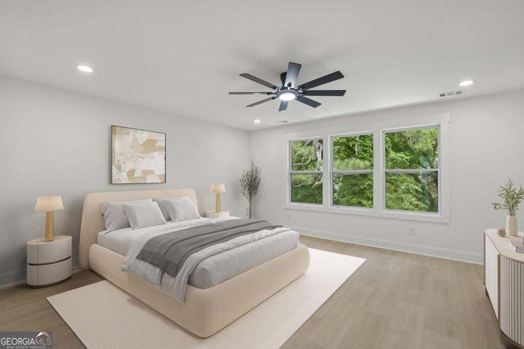 5 bedroom, 4 bathroom, 3,000 sq ft single family residence for sale at 1755 Emerald Avenue, Atlanta, GA 30310 — photo 4