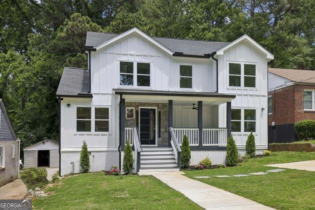 5 bedroom, 4 bathroom, 3,000 sq ft single family residence for sale at 1755 Emerald Avenue, Atlanta, GA 30310 — photo 8